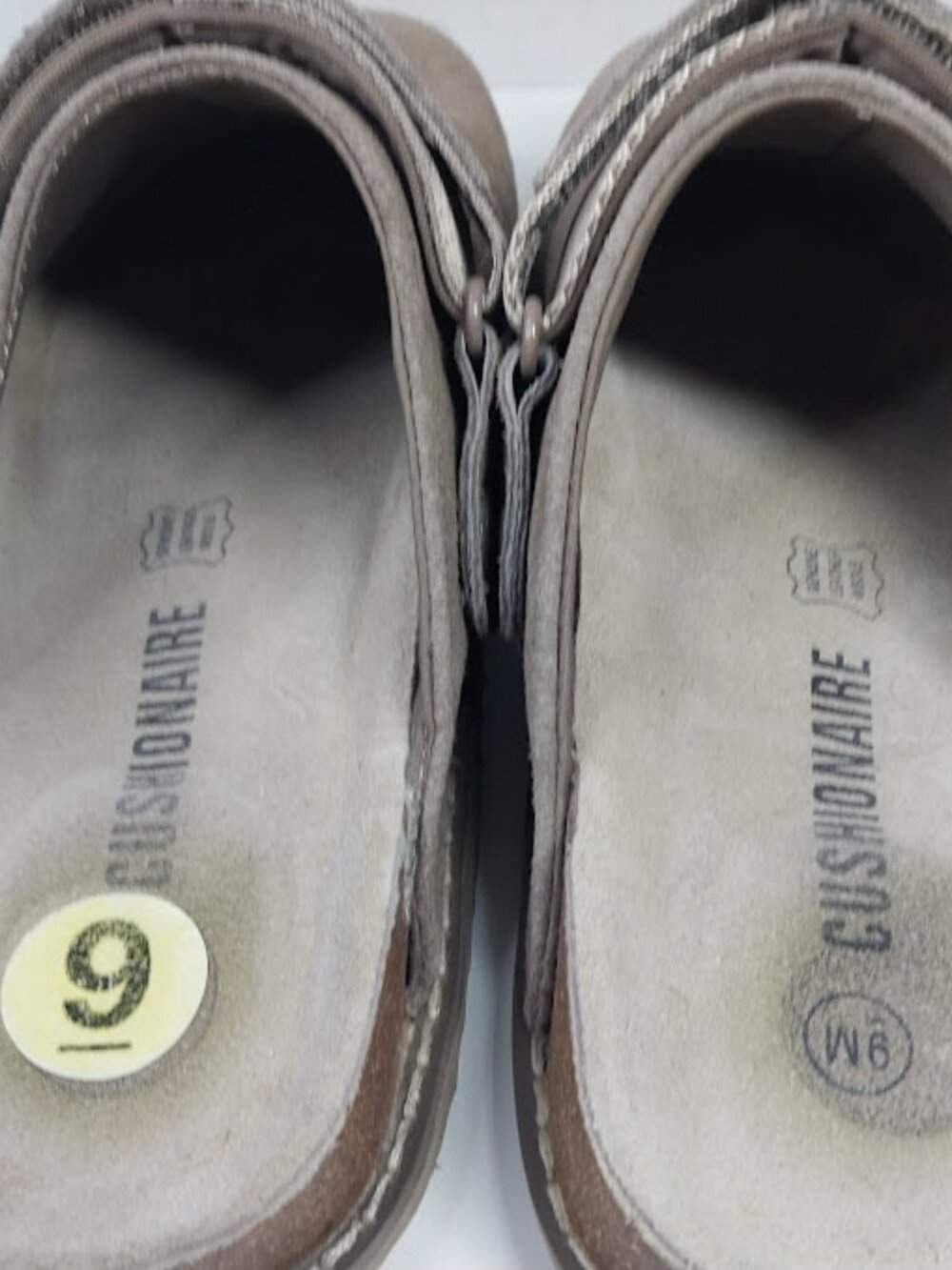Cushionaire Womens Size 9 Boulder Genuine Suede Memory Foam Swivel Strap Clogs - Picture 7 of 13